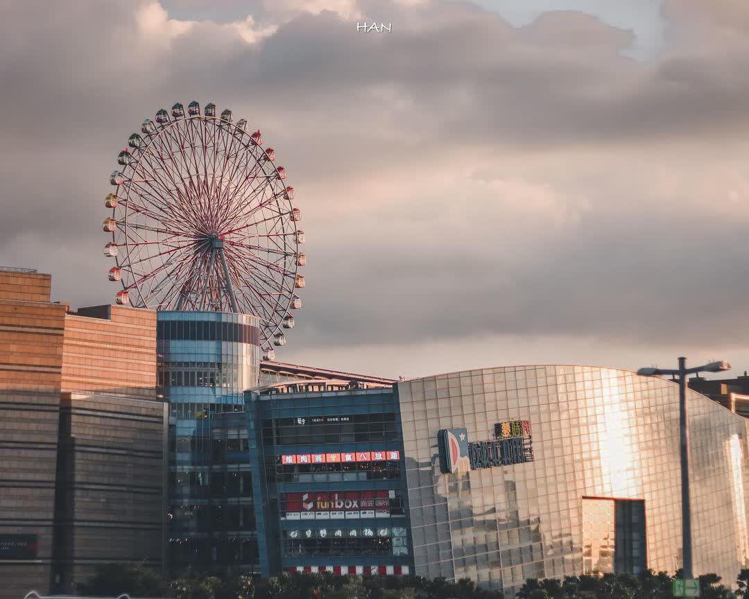 夢時代購物中心/統一時代百貨高雄店 | 去趣 chicTrip