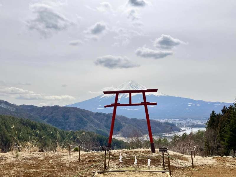 Mount Fuji Distant Worship Site (Tenku no Torii) Torii View | 去趣 chicTrip