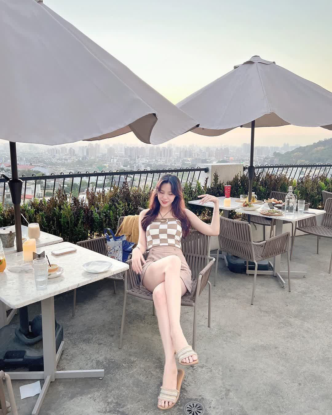 眺高 STAY WITH MOUNTAIN-台中景點 大坑景點 美食推薦 台中景觀餐廳 夜景餐廳 場地租借 慶生派對 咖啡廳 義式料理餐廳 | 去趣 chicTrip