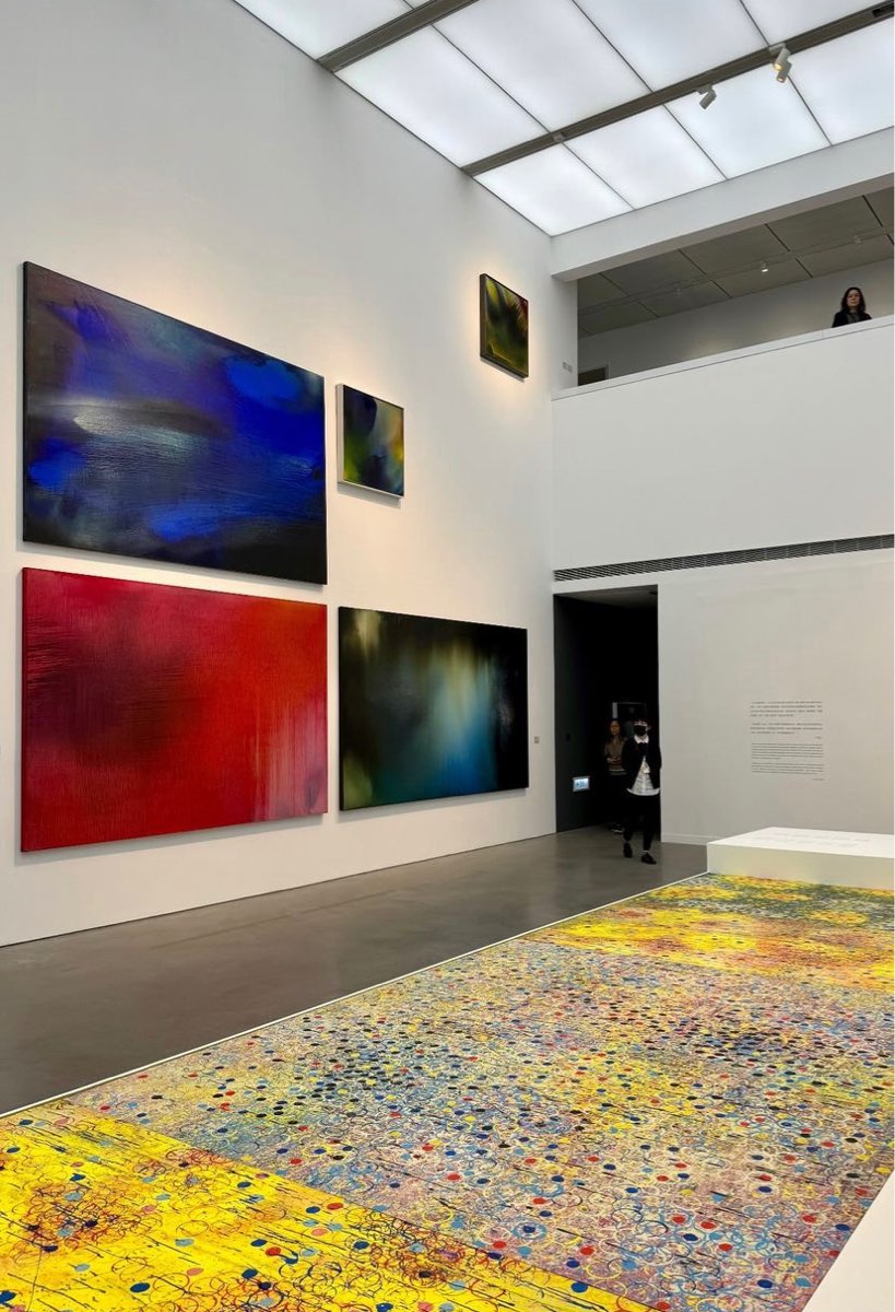 高雄市立美術館