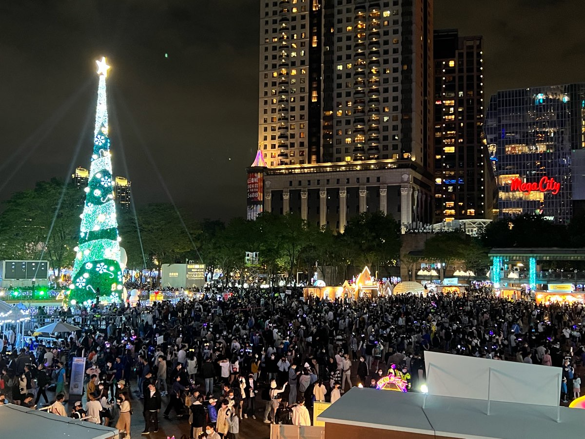 板橋車站站前廣場 | 去趣 chicTrip