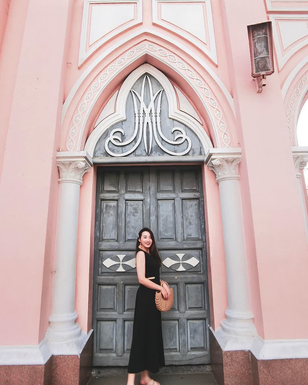峴港粉紅教堂 (Da Nang Cathedral) | 去趣 chicTrip
