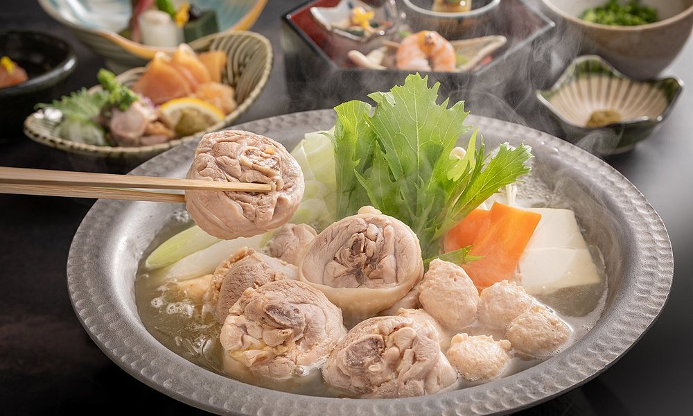 水炊料亭 博多華味鳥 博多站前店 | 去趣 chicTrip
