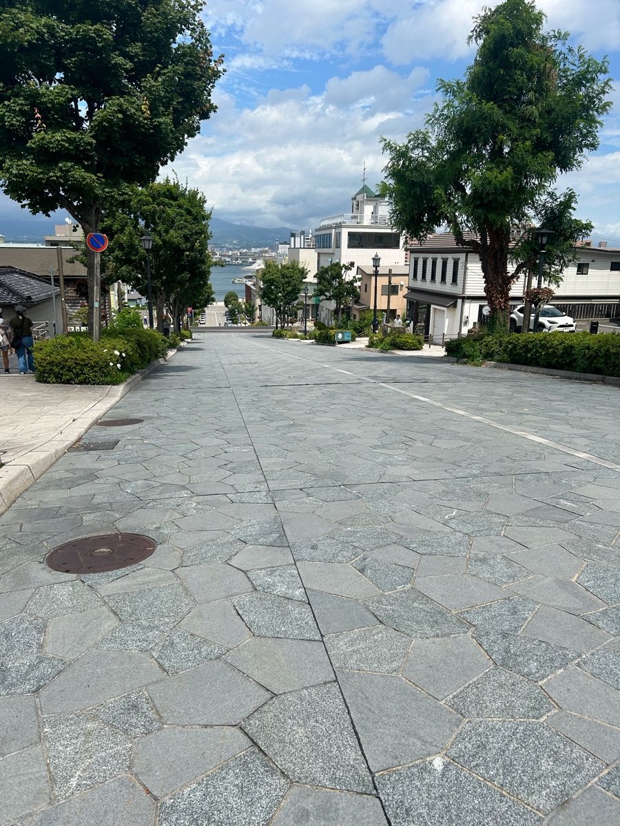 八幡坂 | 去趣 chicTrip