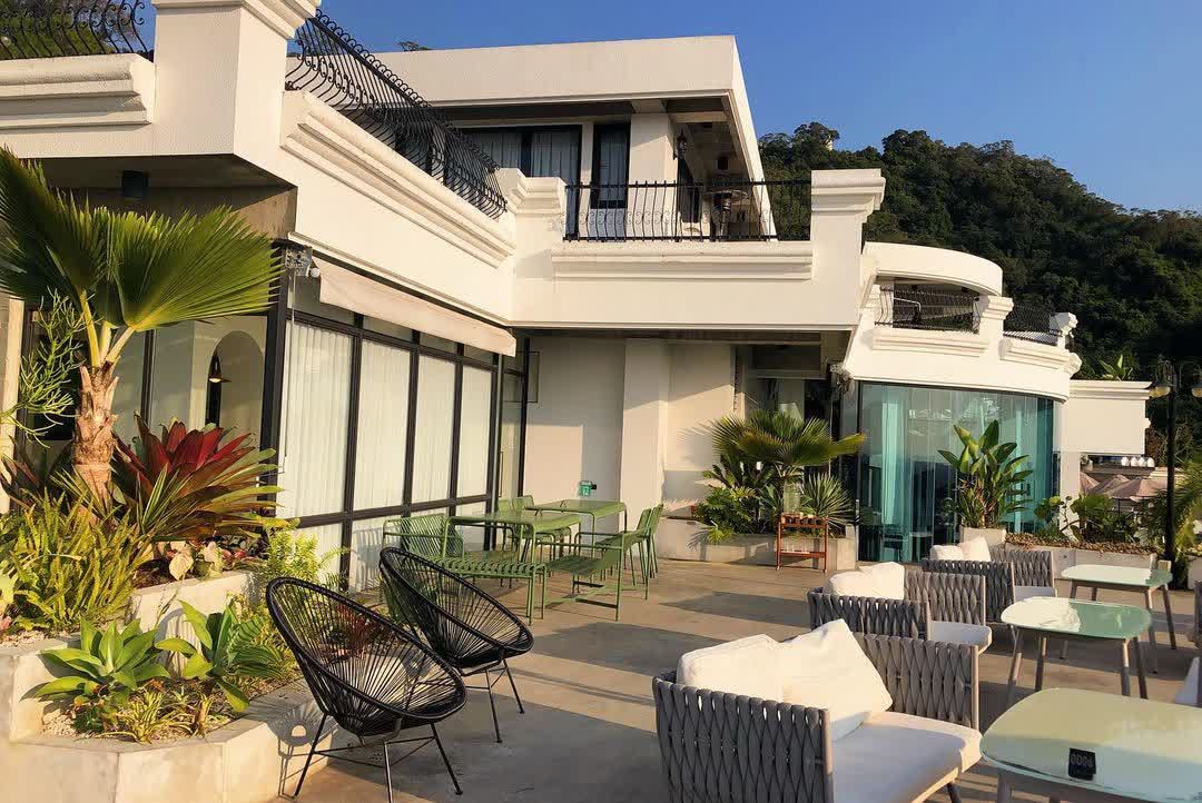 眺高 STAY WITH MOUNTAIN-台中景點 大坑景點 美食推薦 台中景觀餐廳 夜景餐廳 場地租借 慶生派對 咖啡廳 義式料理餐廳 | 去趣 chicTrip