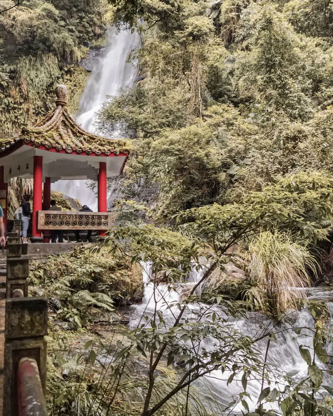 五峰旗瀑布 | 去趣 chicTrip