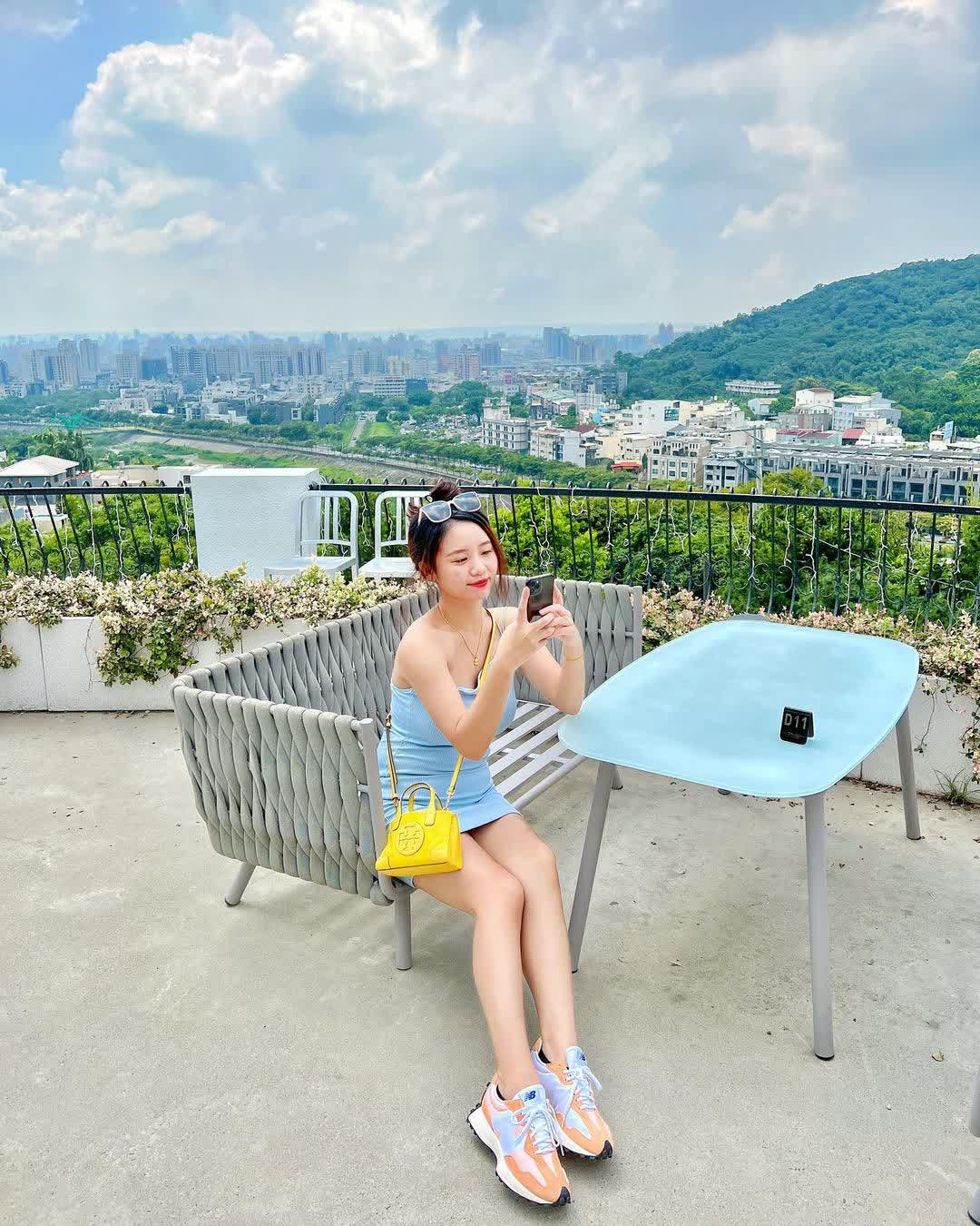 眺高 STAY WITH MOUNTAIN-台中景點 大坑景點 美食推薦 台中景觀餐廳 夜景餐廳 場地租借 慶生派對 咖啡廳 義式料理餐廳 | 去趣 chicTrip