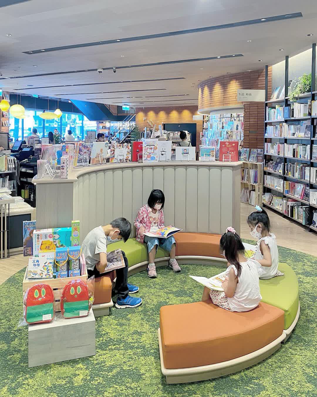 TSUTAYA BOOKSTORE 高雄大立店 | 去趣 chicTrip