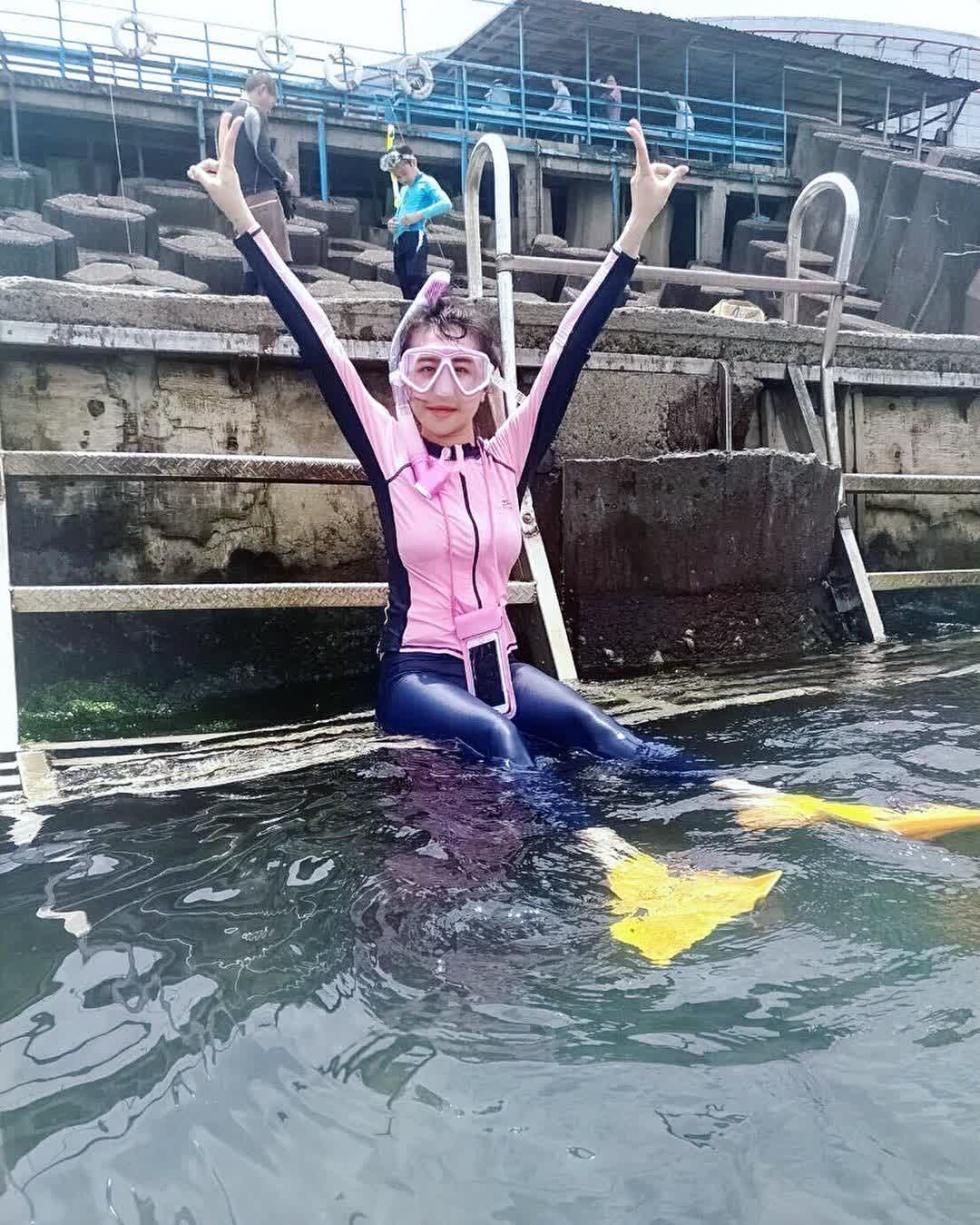 海興游泳池