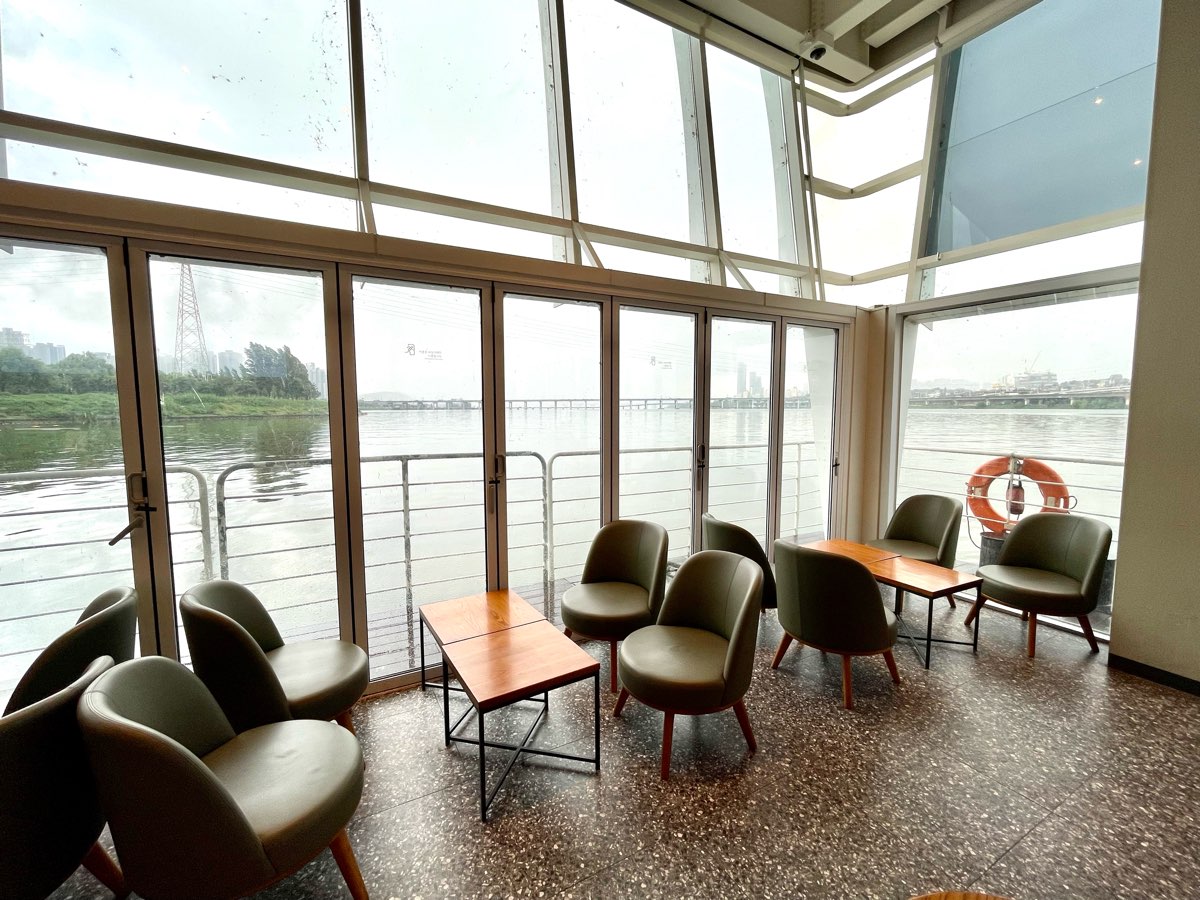 星巴克 首爾波浪藝術中心店 | 去趣 chicTrip