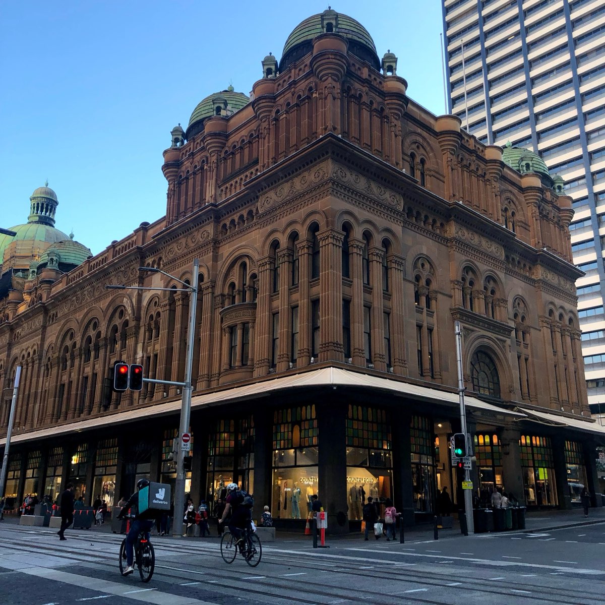 維多利亞女王大廈 | 去趣 chicTrip