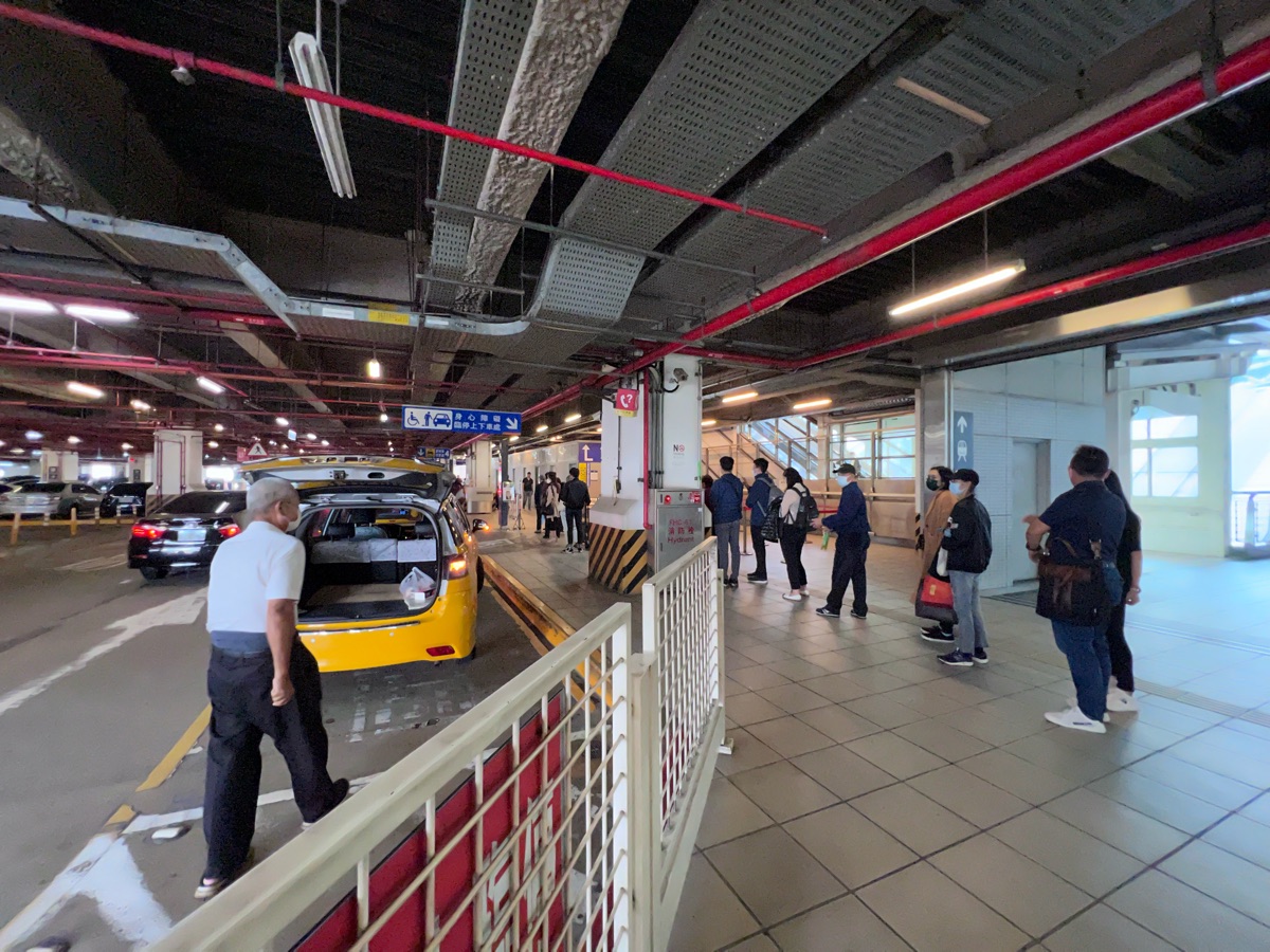 左營高鐵四樓停車場 | 去趣 chicTrip