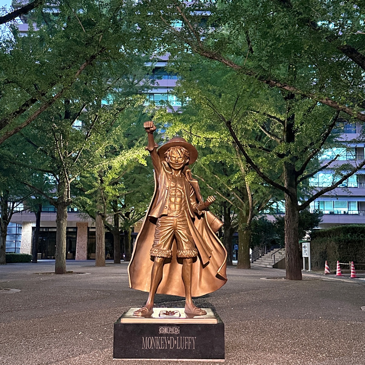 海賊王 魯夫雕像 | 去趣 chicTrip