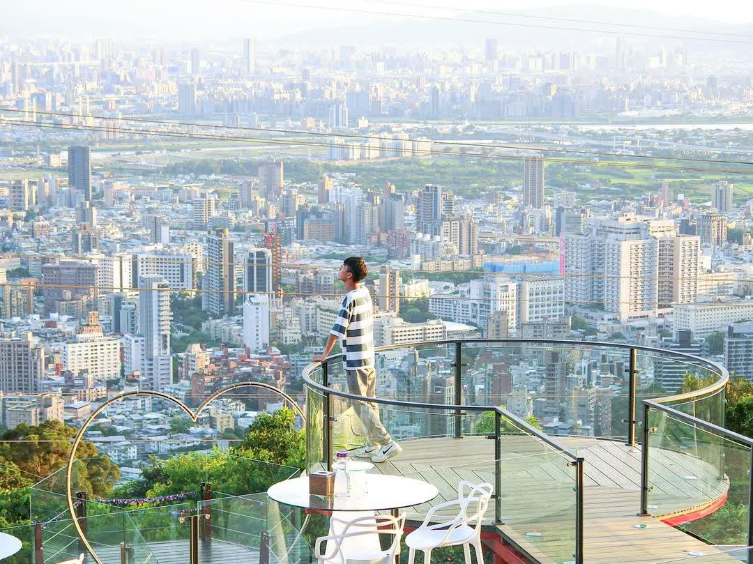 草山夜未眠景觀餐廳 | 去趣 chicTrip
