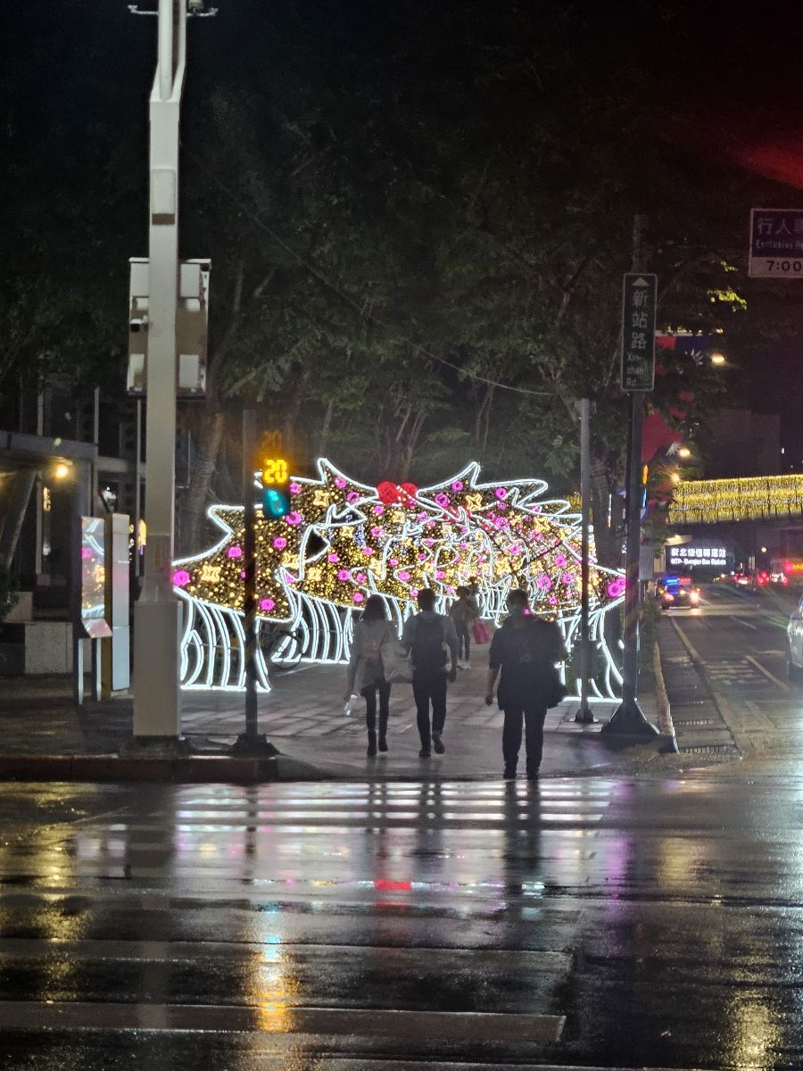 板橋車站站前廣場 | 去趣 chicTrip