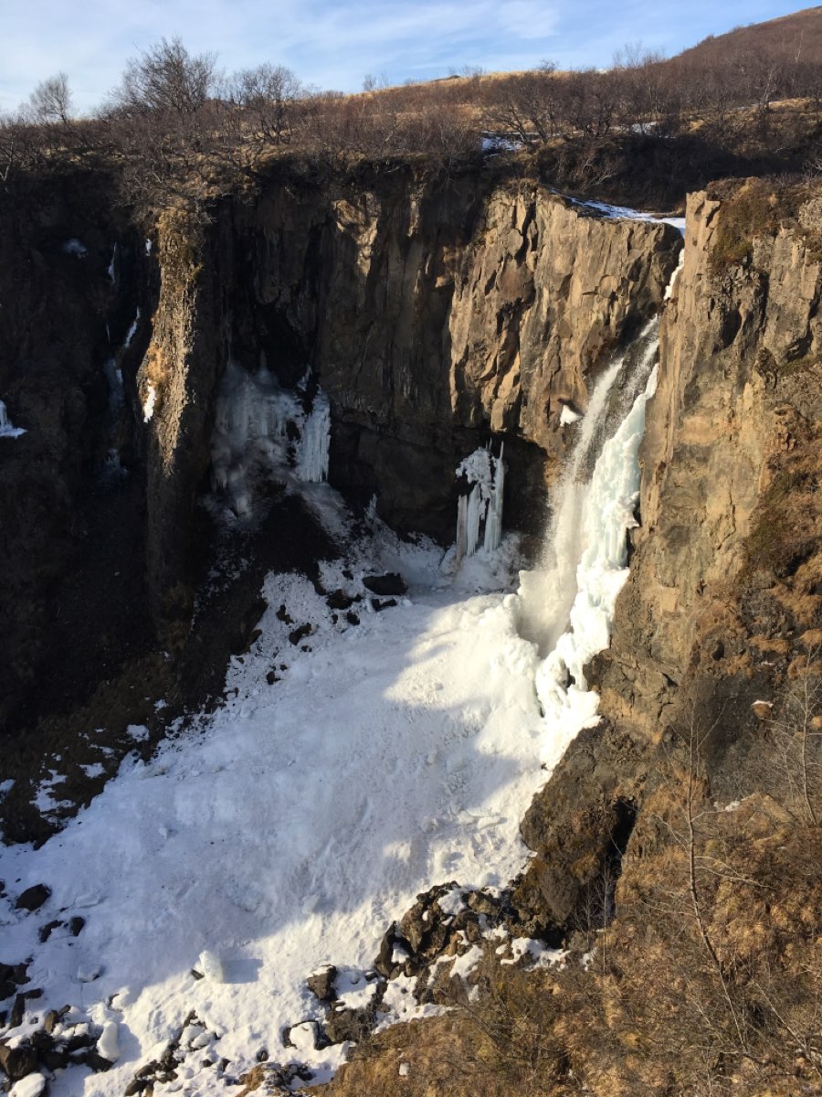 Fjaðrárgljúfur 羽毛河峽谷 | 去趣 chicTrip