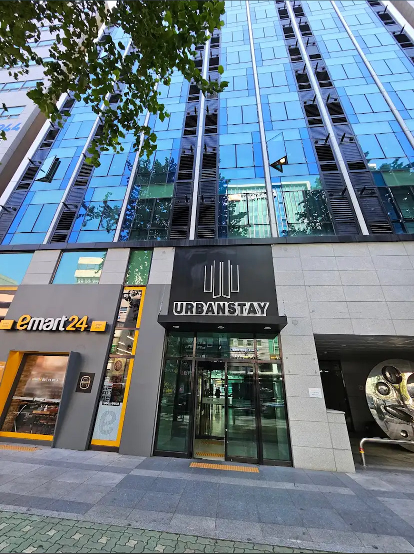 URBANSTAY SEOMYEON | 去趣 chicTrip