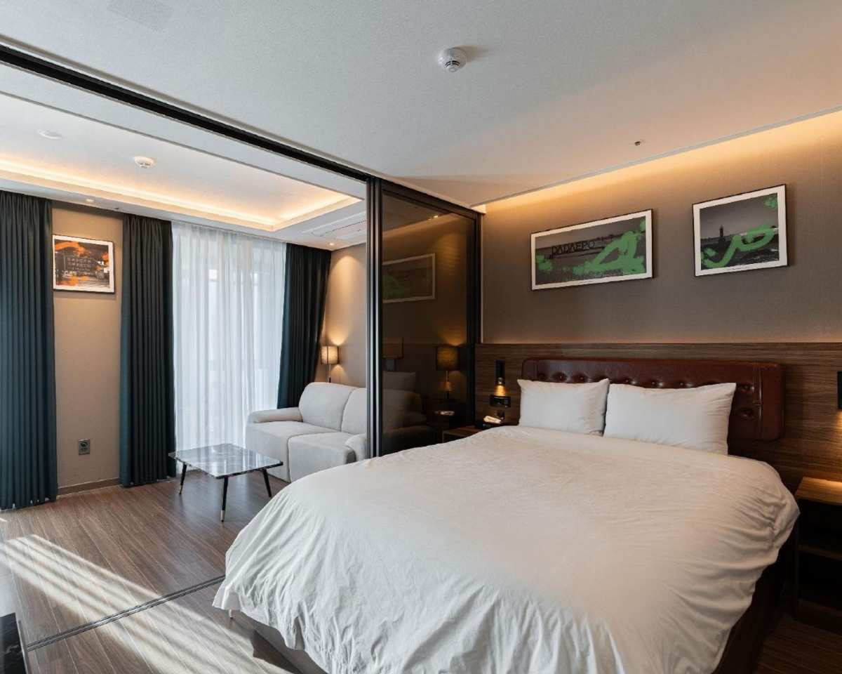 The solid residence - Elbon the stay by haeundae | 去趣 chicTrip