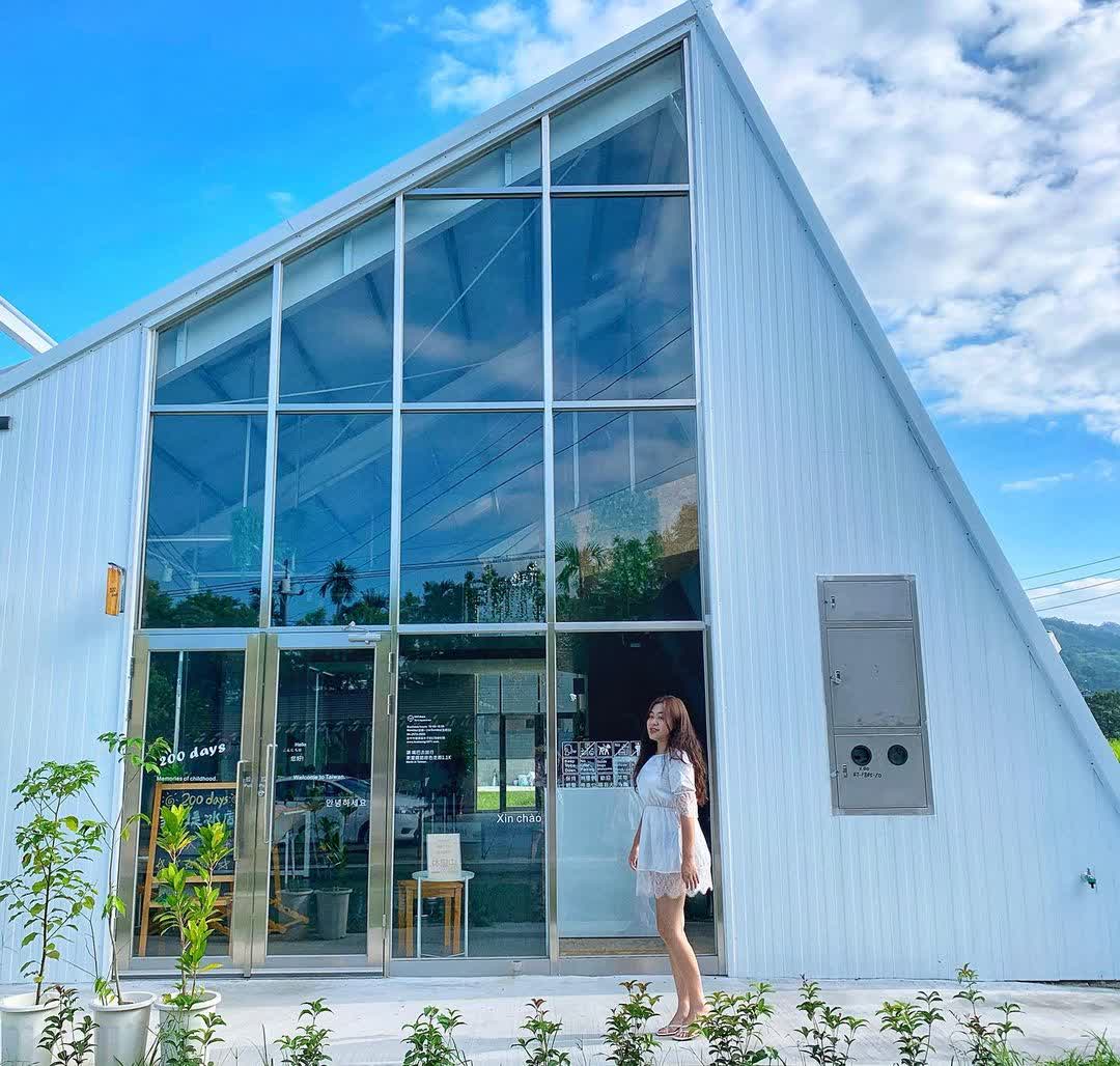 200 days咖啡 ｜ 自製司康 （寵物戶外雅座） | 去趣 chicTrip