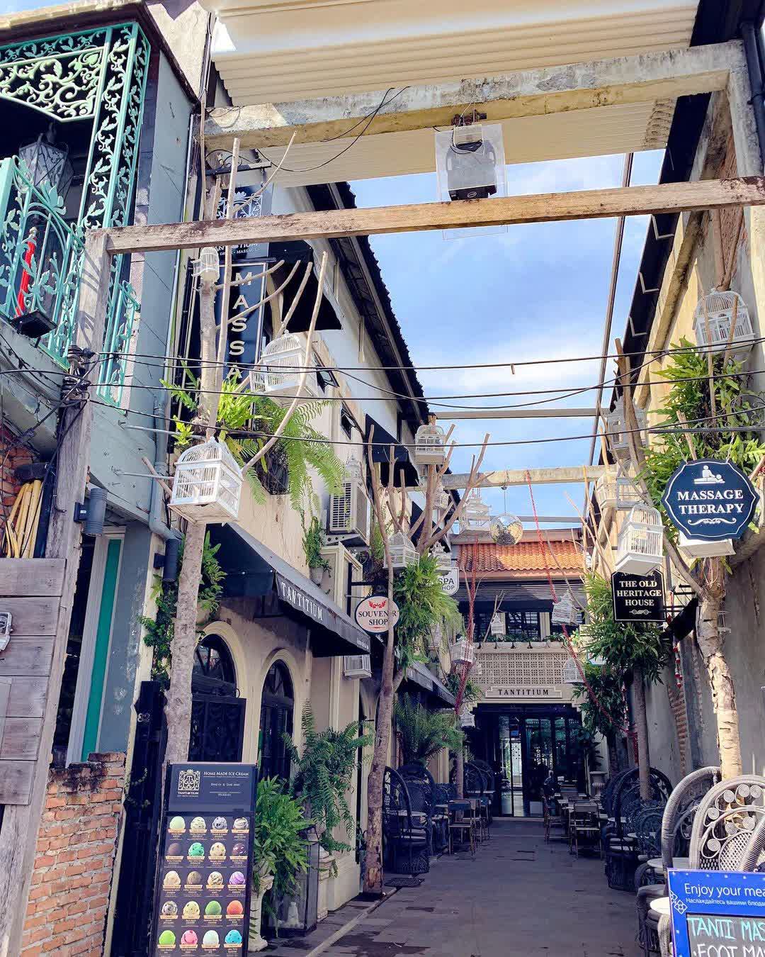 普吉鎮大坡周日夜市 (Phuket Old Town Sunday Night Market Walking Street) | 去趣 chicTrip