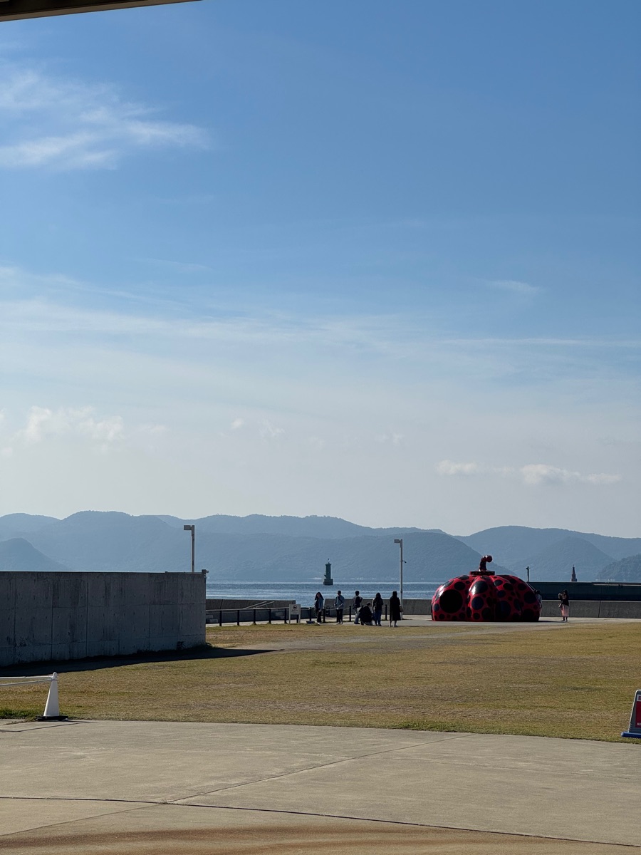 草間彌生「赤南瓜」 | 去趣 chicTrip