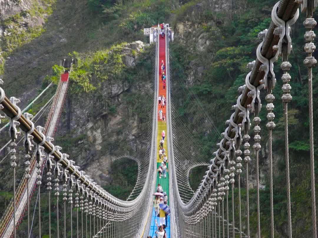 雙龍七彩吊橋 | 去趣 chicTrip
