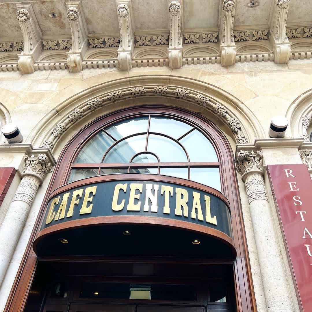 Café Central | 去趣 chicTrip