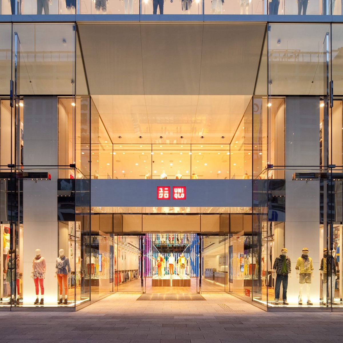 Uniqlo Ginza Flagship Store | 去趣 chicTrip