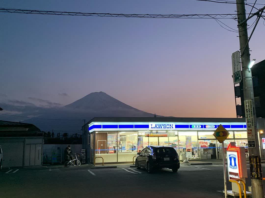 羅森便利商店 河口湖車站前店 | 去趣 chicTrip