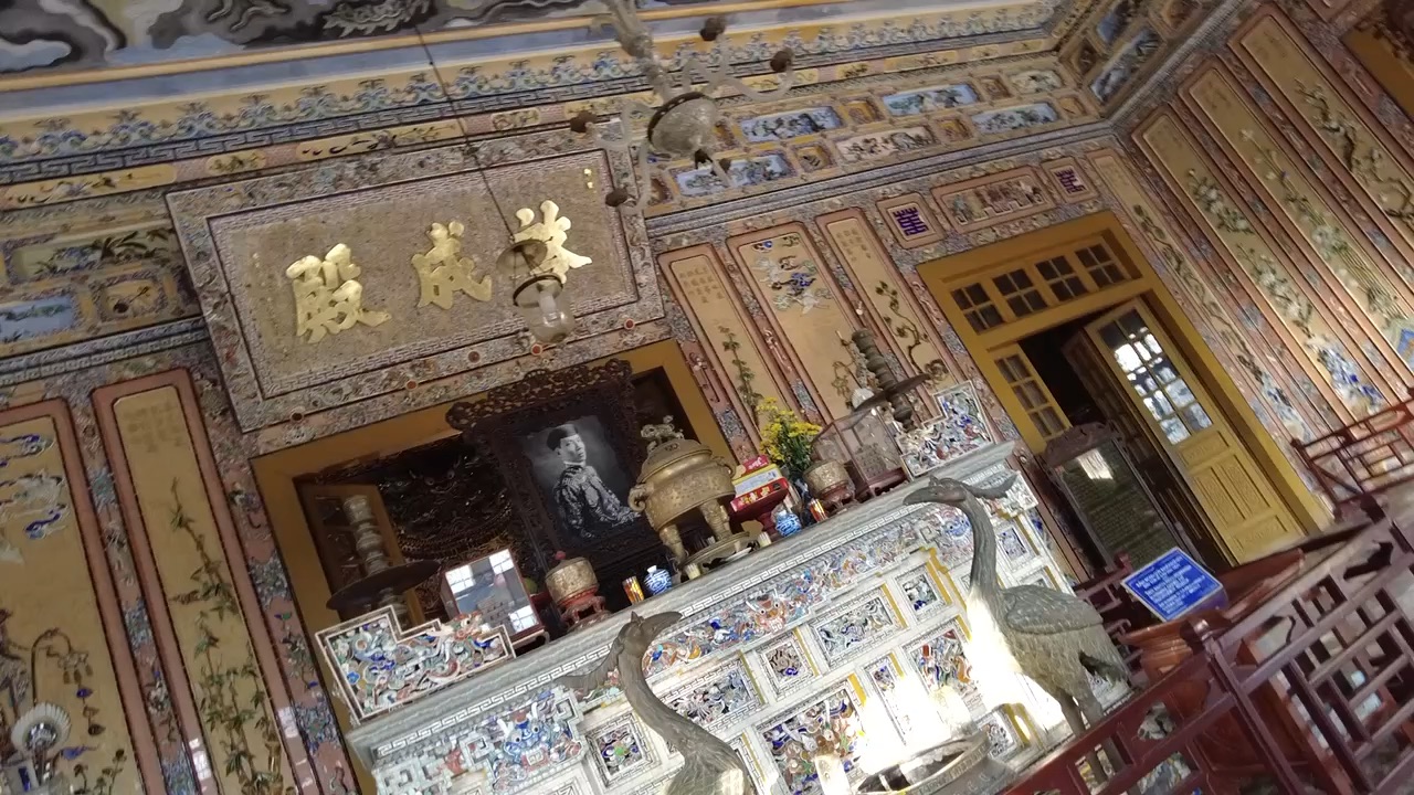 Mausoleum of Emperor Khai Dinh | 去趣 chicTrip