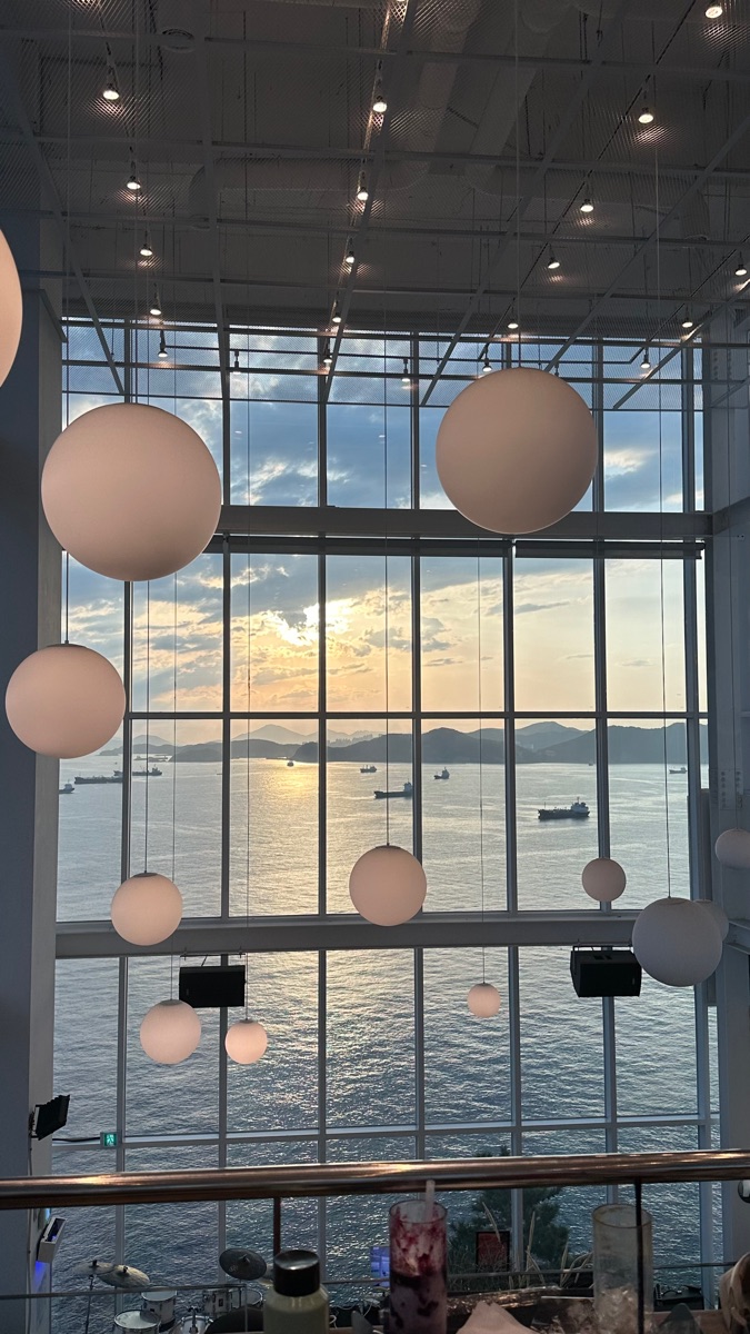 THRILL ON THE MUG! | 去趣 chicTrip