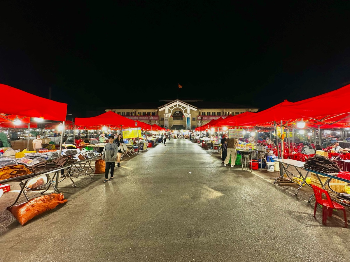 Sa Pa Night Market | 去趣 chicTrip