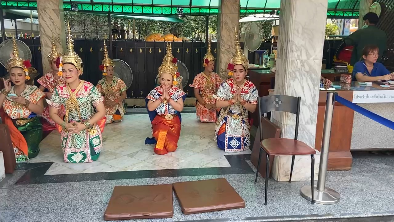 四面佛ทุนท่านท้าวมหาพรหมโรงแรมเอราวัณ | 去趣 chicTrip