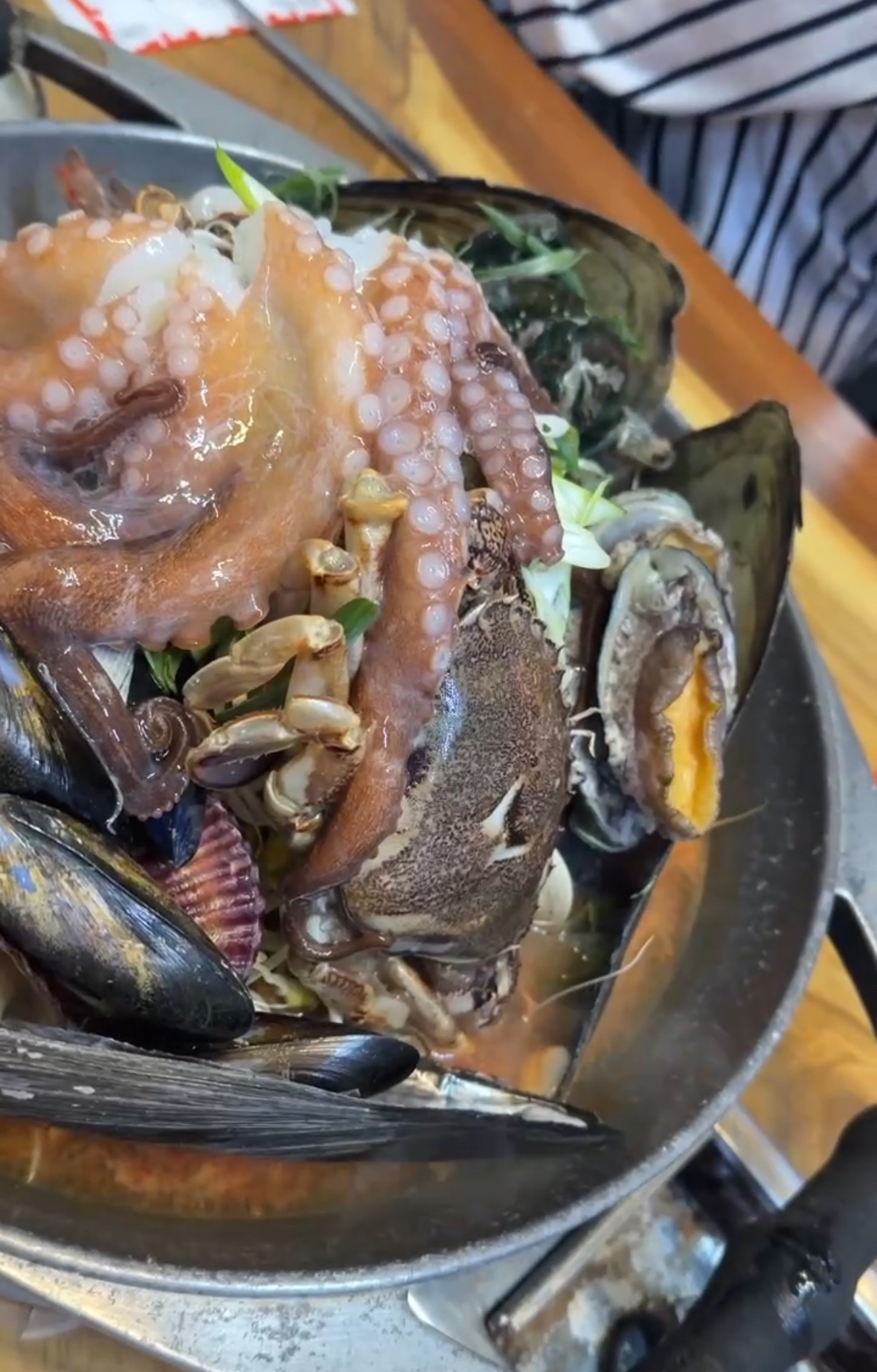 三姓穴海鮮鍋삼성혈해물탕 | 去趣 chicTrip