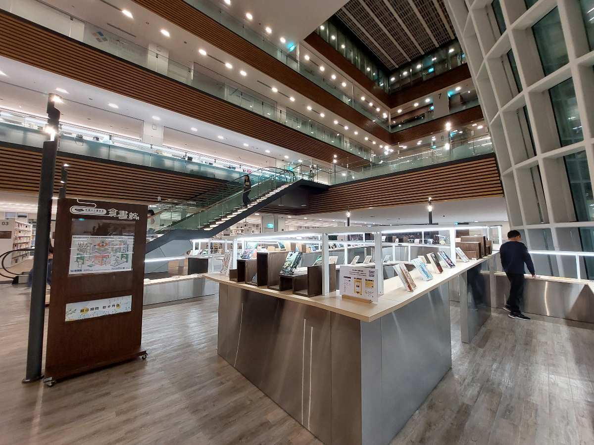 桃園市立圖書館總館 | 去趣 chicTrip