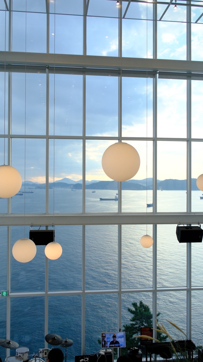 THRILL ON THE MUG! | 去趣 chicTrip