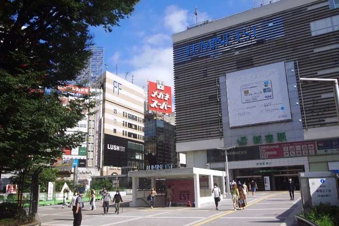 JR新宿站東口站前廣場 | 去趣 chicTrip