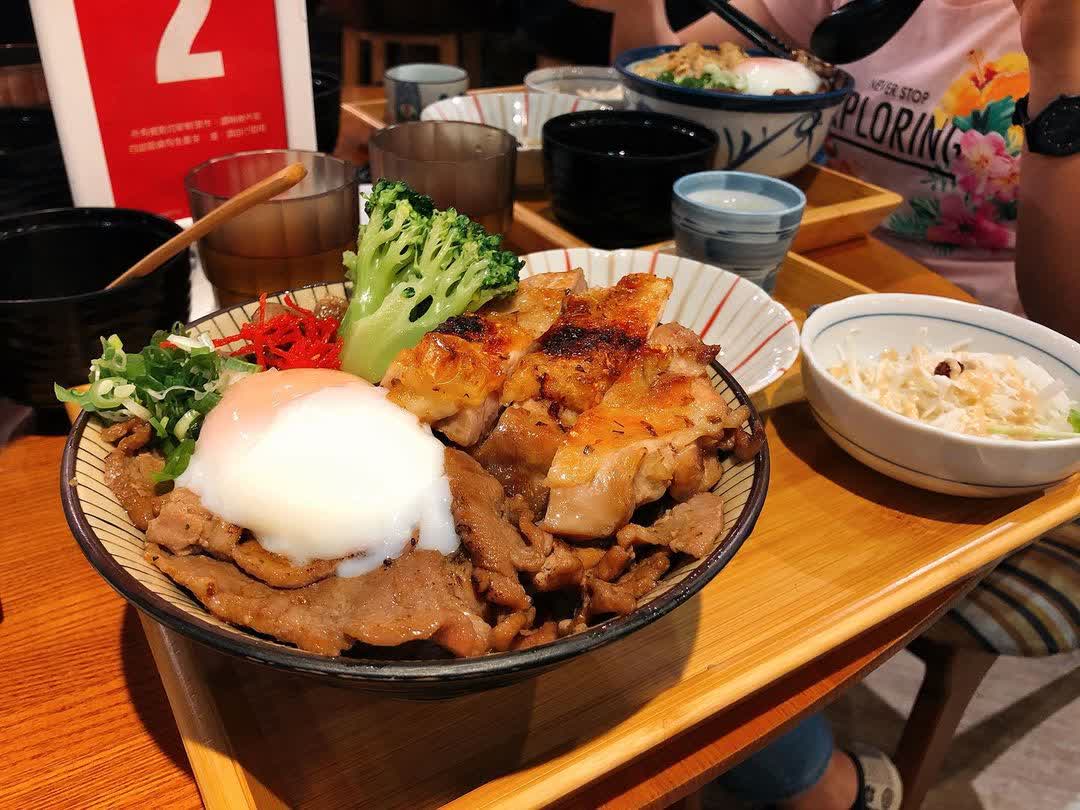 隱燃燒肉丼食堂