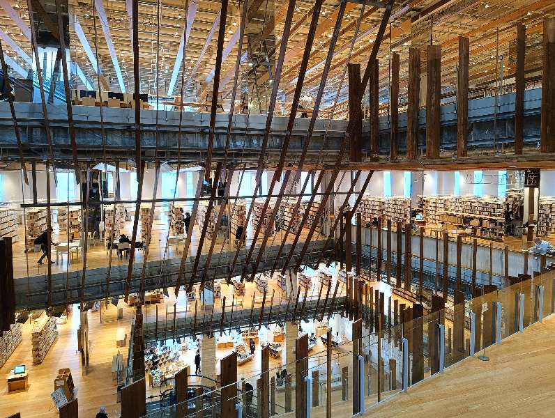 富山市玻璃美術館 | 去趣 chicTrip