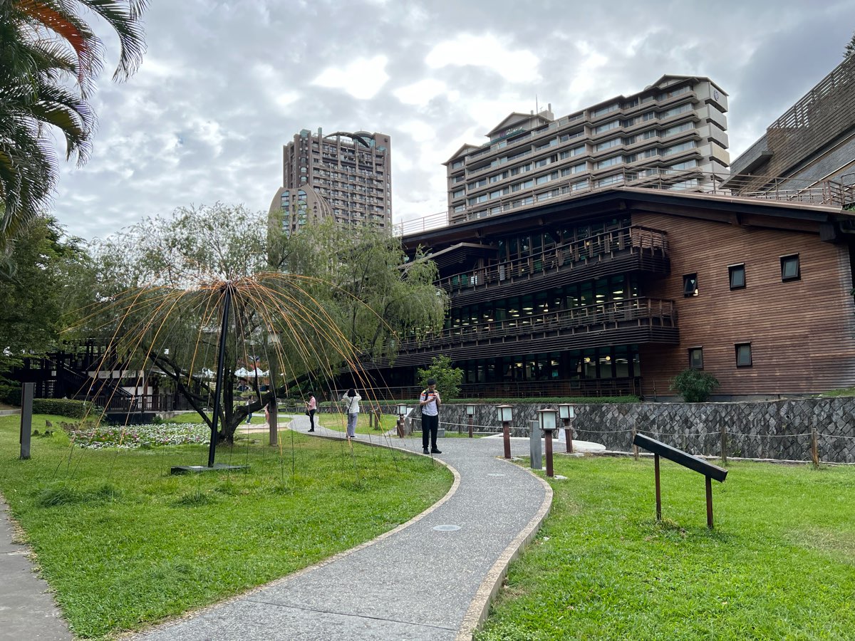臺北市立圖書館 北投分館 | 去趣 chicTrip