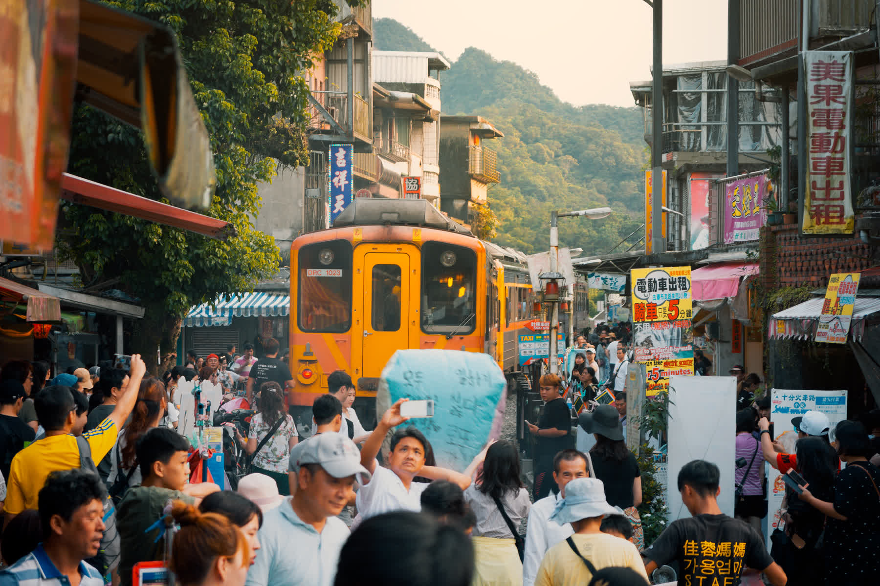 十分老街 | 去趣 chicTrip