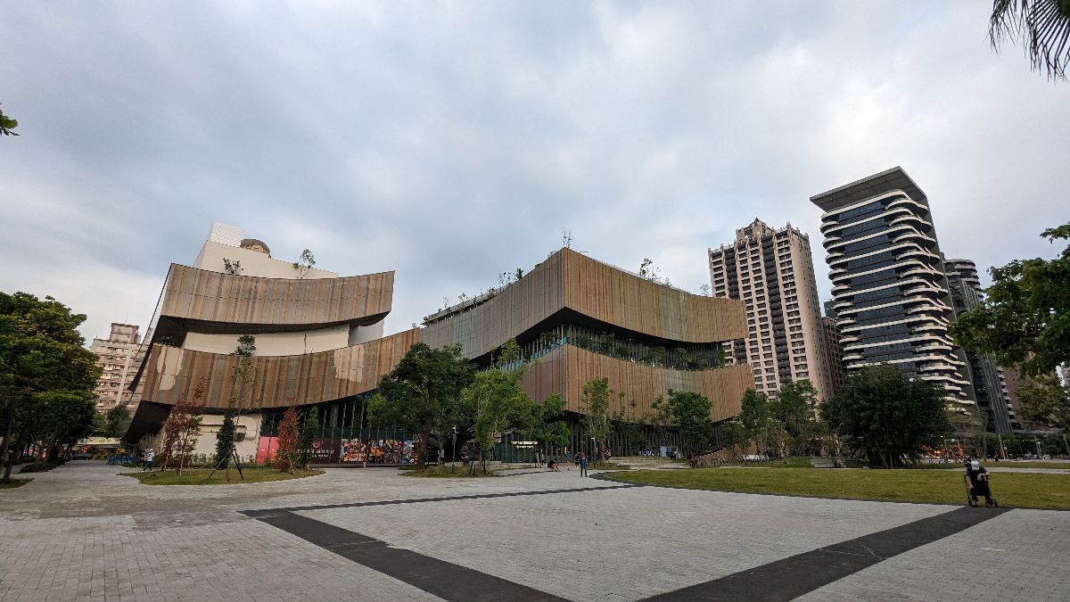 桃園市立圖書館總館 | 去趣 chicTrip