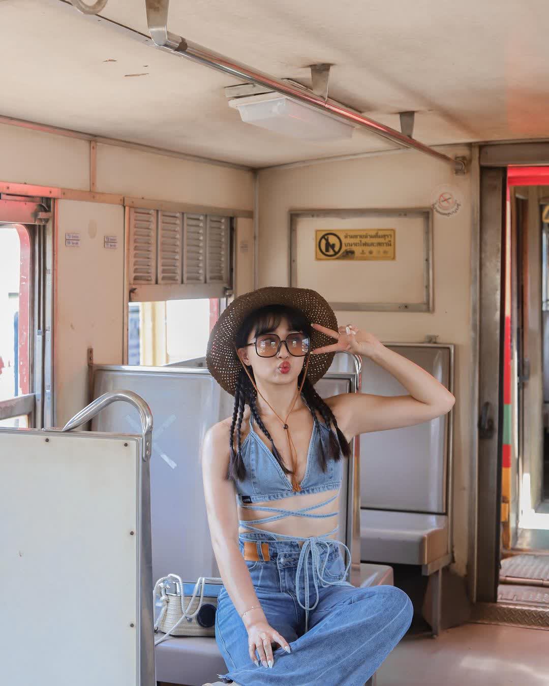 Maeklong Railway Market | 去趣 chicTrip