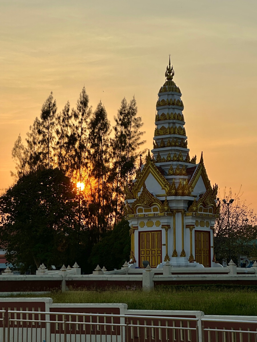 Phitsanulok City Pillar Shrine (San Lak Mueang Phitsanulok) | 去趣 chicTrip