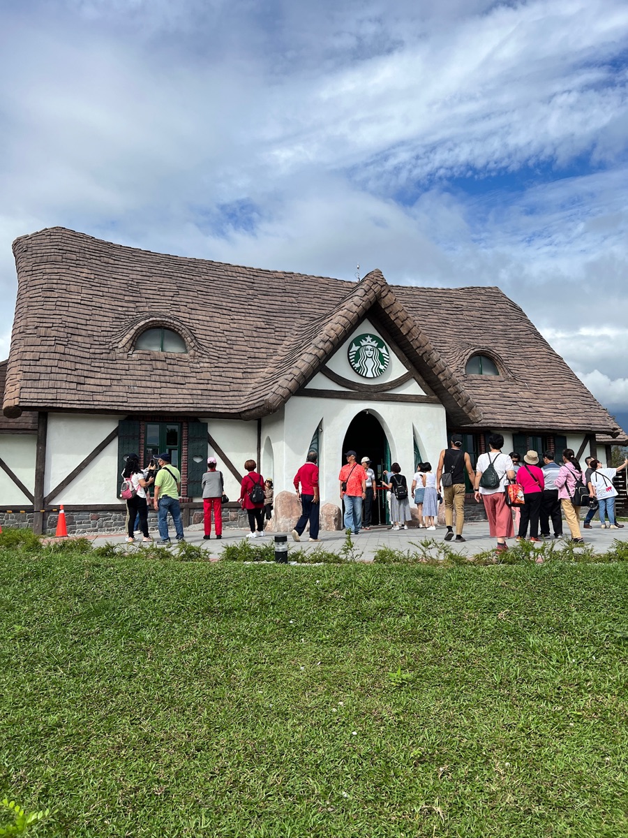 星巴克 花蓮理想門市 | 去趣 chicTrip