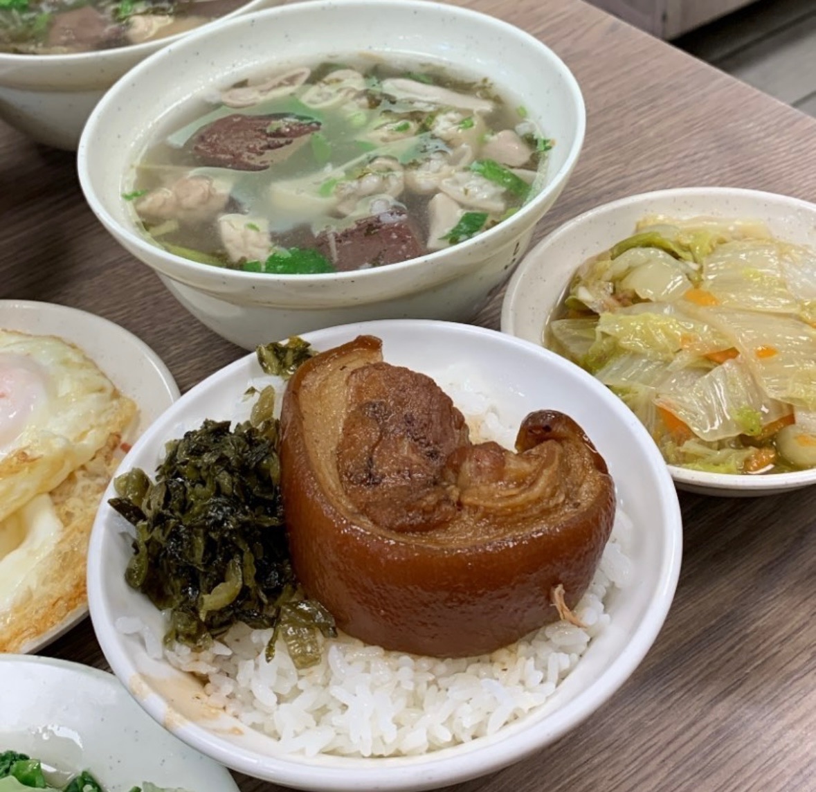 夜間部爌肉飯 | 去趣 chicTrip
