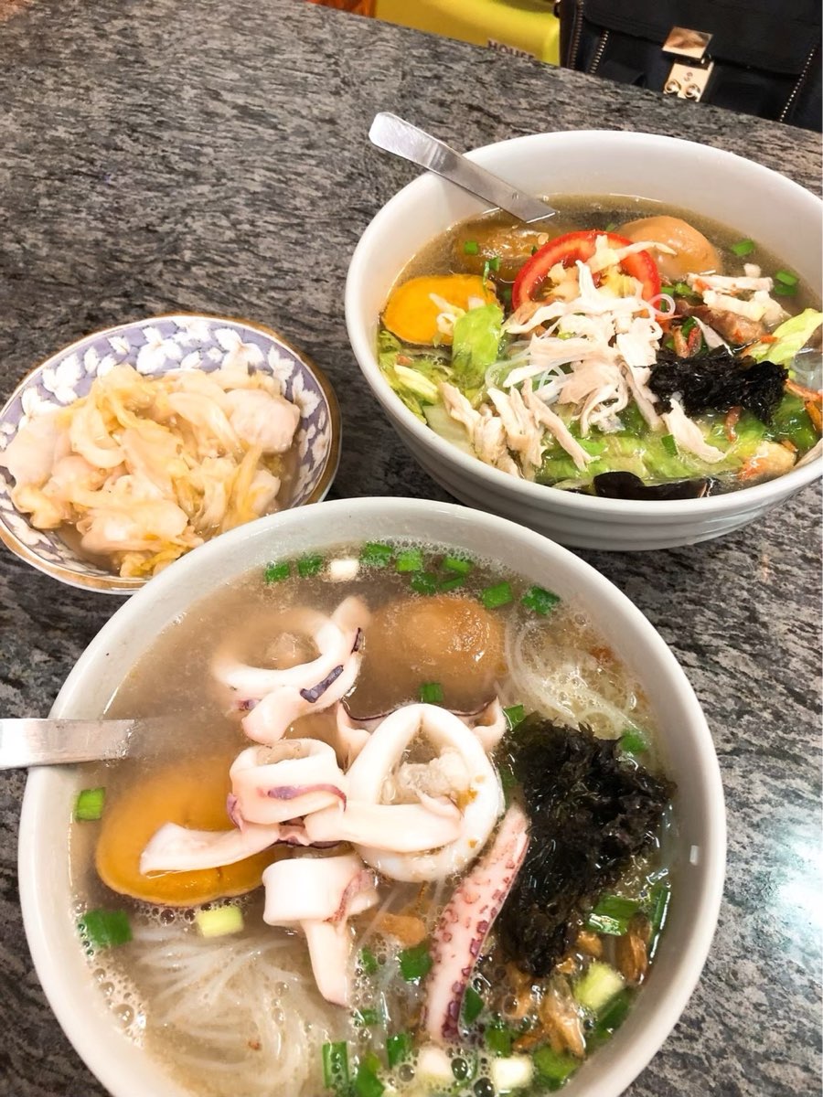 單一純賣 雞湯 小卷米粉 | 去趣 chicTrip