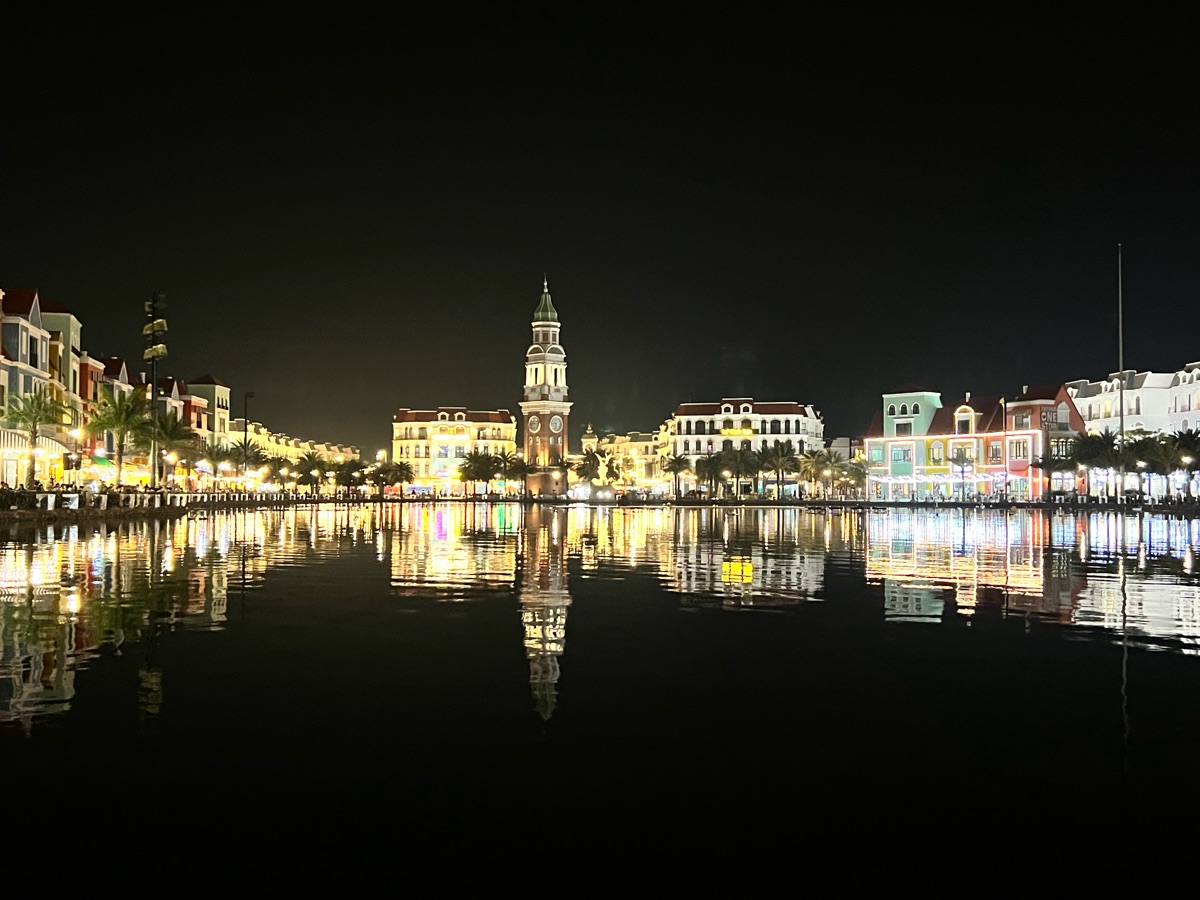 富國大世界水舞燈光秀（Grand World Nightly Light Show） | 去趣 chicTrip