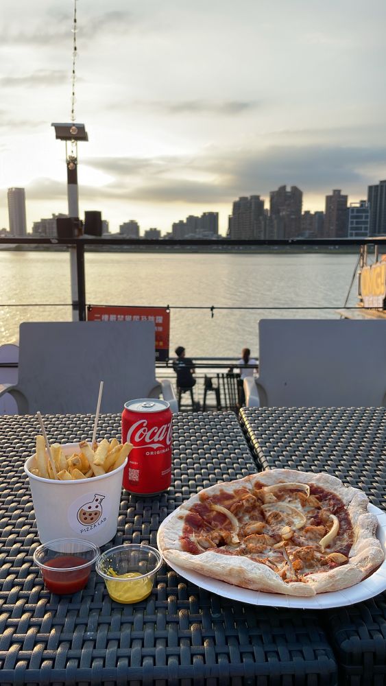 大稻埕碼頭貨櫃市集 | 去趣 chicTrip