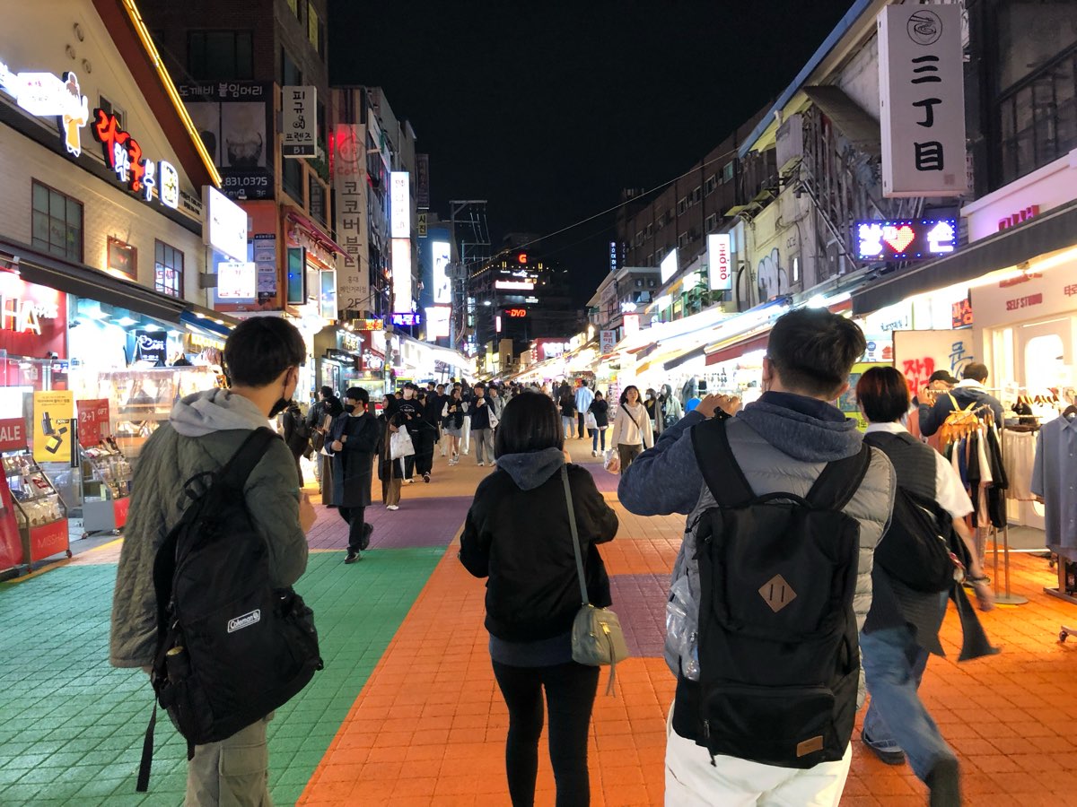 Hongdae Shopping Street | 去趣 chicTrip